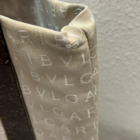 Bvlgari Tote & Matching Wallet - Picture 7 of 17